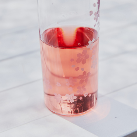 Hario - butelka szklana z filtrem Cold Brew Aya kwiat wiśni 750ml - różowa - obrazek 5