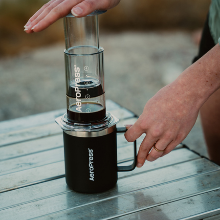 AeroPress - Travel Coffee Mug - Kubek termiczny czarny 350ml - obrazek 7