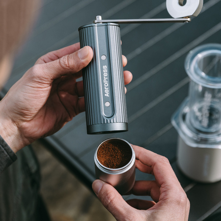 AeroPress - Młynek ręczny szary - obrazek 5