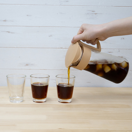 Hario Mizudashi Coffee Pot Mini 600 ml Kremowy - obrazek 4