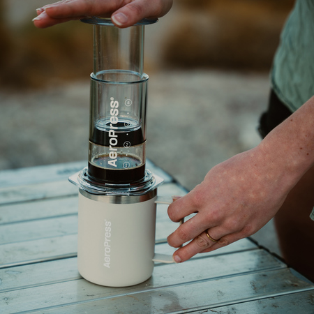 AeroPress - Travel Coffee Mug - Kubek termiczny kremowy - obrazek 3